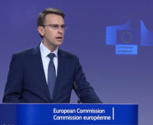 В Европейской комиссии назвали решение КС Молдовы о роспуске парламента выходом из кризиса