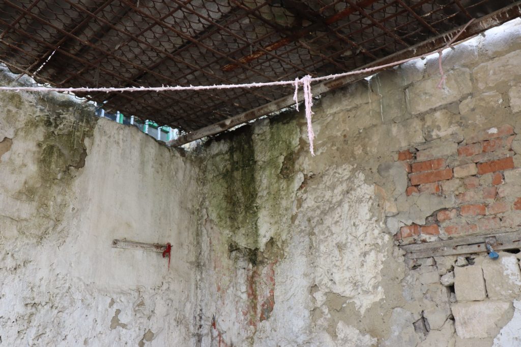 Переполненные камеры, отсутствие вентиляции и плесень. Правозащитники посетили тюрьму № 13 (ФОТО)