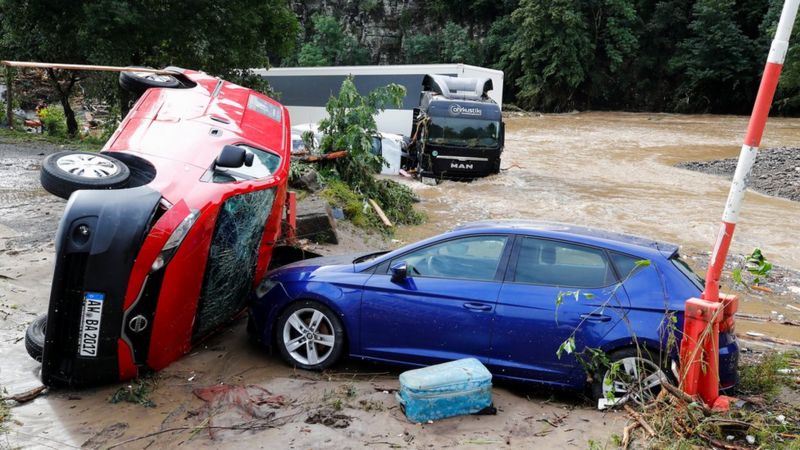 Наводнение в Германии. Погибли 33 человека, десятки пропали без вести