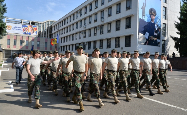 Как проходит подготовка к военному параду по случаю Дня независимости Молдовы (ФОТО)