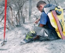 «Здесь, как на войне». Как пожарные из Молдовы помогают тушить пожары в Греции (ВИДЕО, ФОТО)