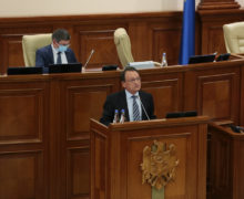 Парламент отравил в отставку руководство НКФР