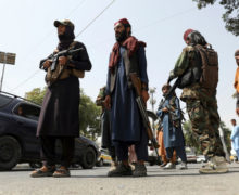 В Афганистане талибы вылили три тонны алкоголя в реку