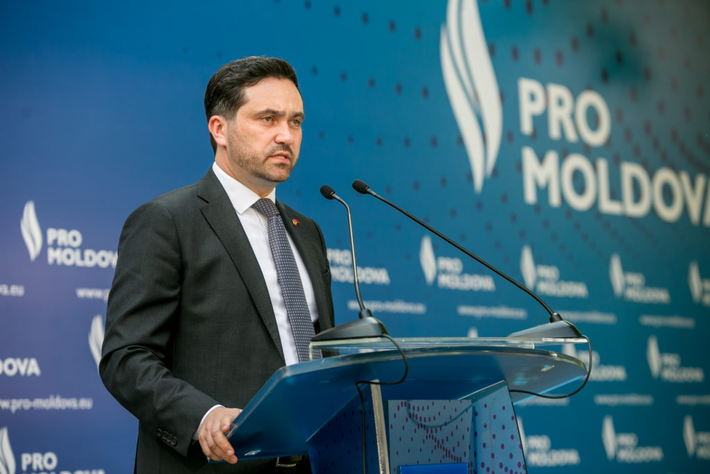 Andrian Candu s-a retras din funcția de președinte al partidului PRO MOLDOVA