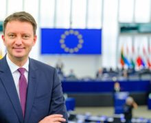 O delegație a Parlamentului European, condusă de Siegfried Mureșan, vine în Republica Moldova