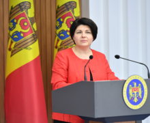 Mai mulți activiști civici, cu un demers către Natalia Gavrilița: cer anularea deciziilor privind Stadionul Republican