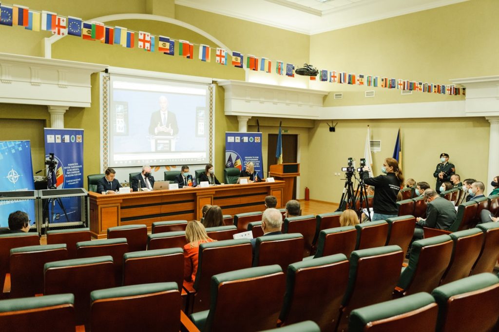 «Молдова — уже часть евроатлантического пространства». Что обсудили на конференции в Кишиневе, посвященной сотрудничеству с НАТО