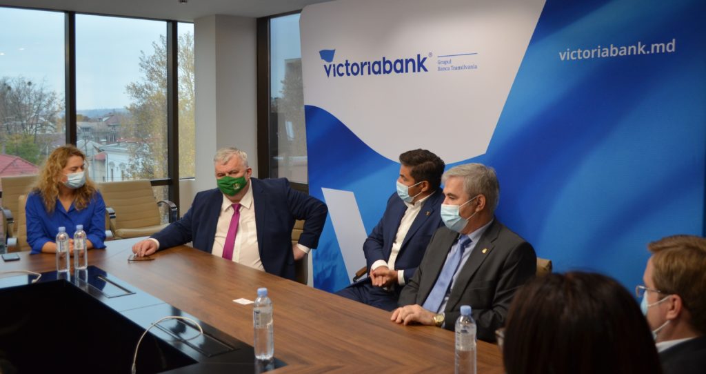 Victoriabank lansează ediția a treia a proiectului dedicat studenților „Zoom in Banking | Stagii de practică cu remunerare”