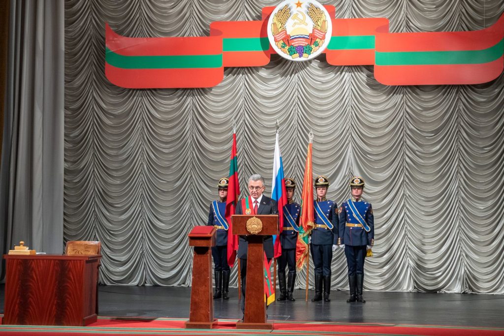Приднестровье отбывает второй срок Красносельского. Что приднестровцы думают о выборах и что будет с оппозицией