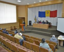 Trei spații, inclusiv săli de sport din instituții de învățământ, au fost adjudecate în cadrul unei licitații publice