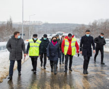 FOTO S-a deschis circulaţia pe noul pod de pe şoseaua Balcani. Natalia Gavrilița a mers în inspecție