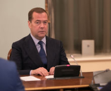 Dmitri Medvedev spune că în Rusia ar putea fi restabilită pedeapsa cu moartea