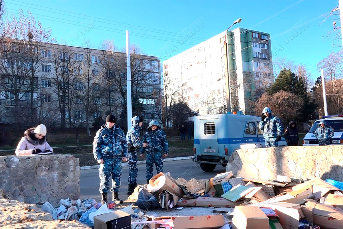 ФОТО) В Бендерах на площадке для мусорных контейнеров нашли тело  новорожденного ребенка - NewsMaker