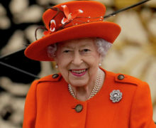 Елизавета II отметила 70-летний юбилей со дня вступления на престол