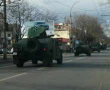 Tehnică militară, observată pe străzile din Chișinău: Se deplasa de la centrul de instruire la locul de dislocare permanent