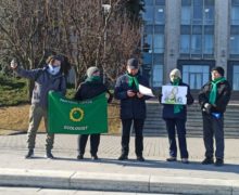 VIDEO Flashmob în fața Guvernului: manifestanții au cerut demisia ministrei Mediului