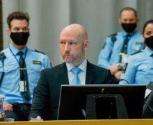 Суд в Норвегии отказал террористу Брейвику в досрочном освобождении