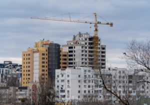(ВИДЕО) «С бюджетом €65-70 тыс. смотреть особо не на что». Что происходит на рынке недвижимости Кишинева, и почему цены продолжат расти