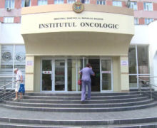 Un șef de secție de la Institutul Oncologic, reținut de CNA: a cerut mită de 2000 EUR 