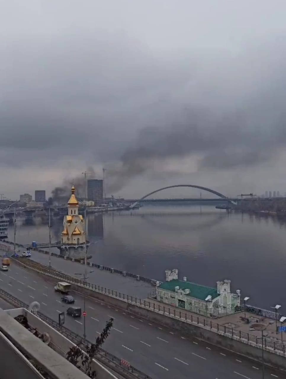 (ФОТО) Украинские СМИ сообщили о взрывах в Киеве и в Одессе