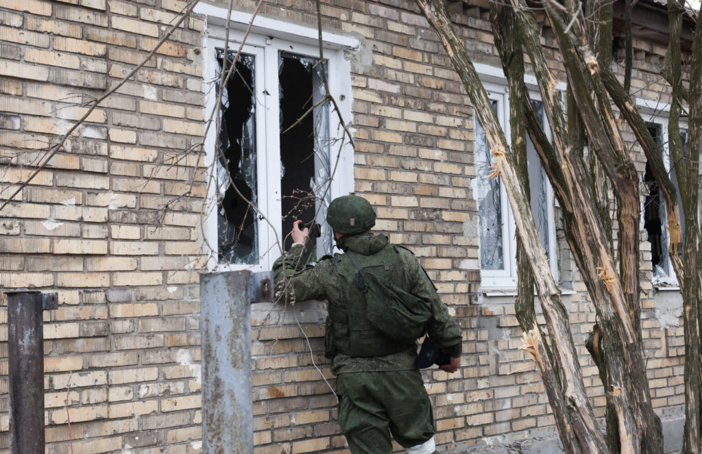 Ruine, lacrimi, sânge. Consecințele primei zile de război în Ucraina. FOTOREPORTAJ