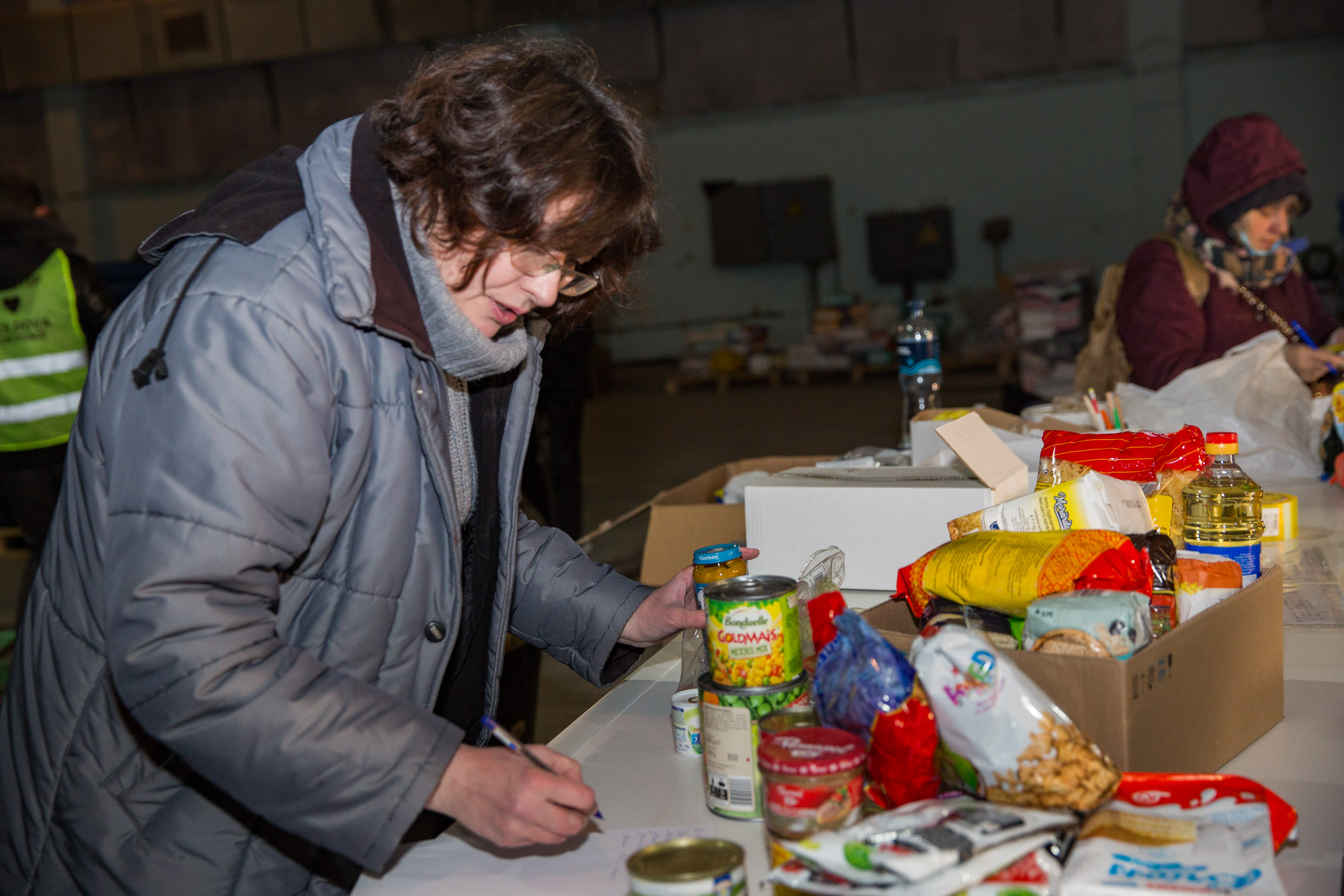 Молдавская диаспора в Испании, Италии и Германии передала украинским беженцам 40 тонн гуманитарной помощи