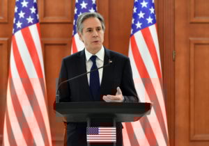 Блинкен: США дают «зеленый свет» Польше на поставку истребителей в Украину