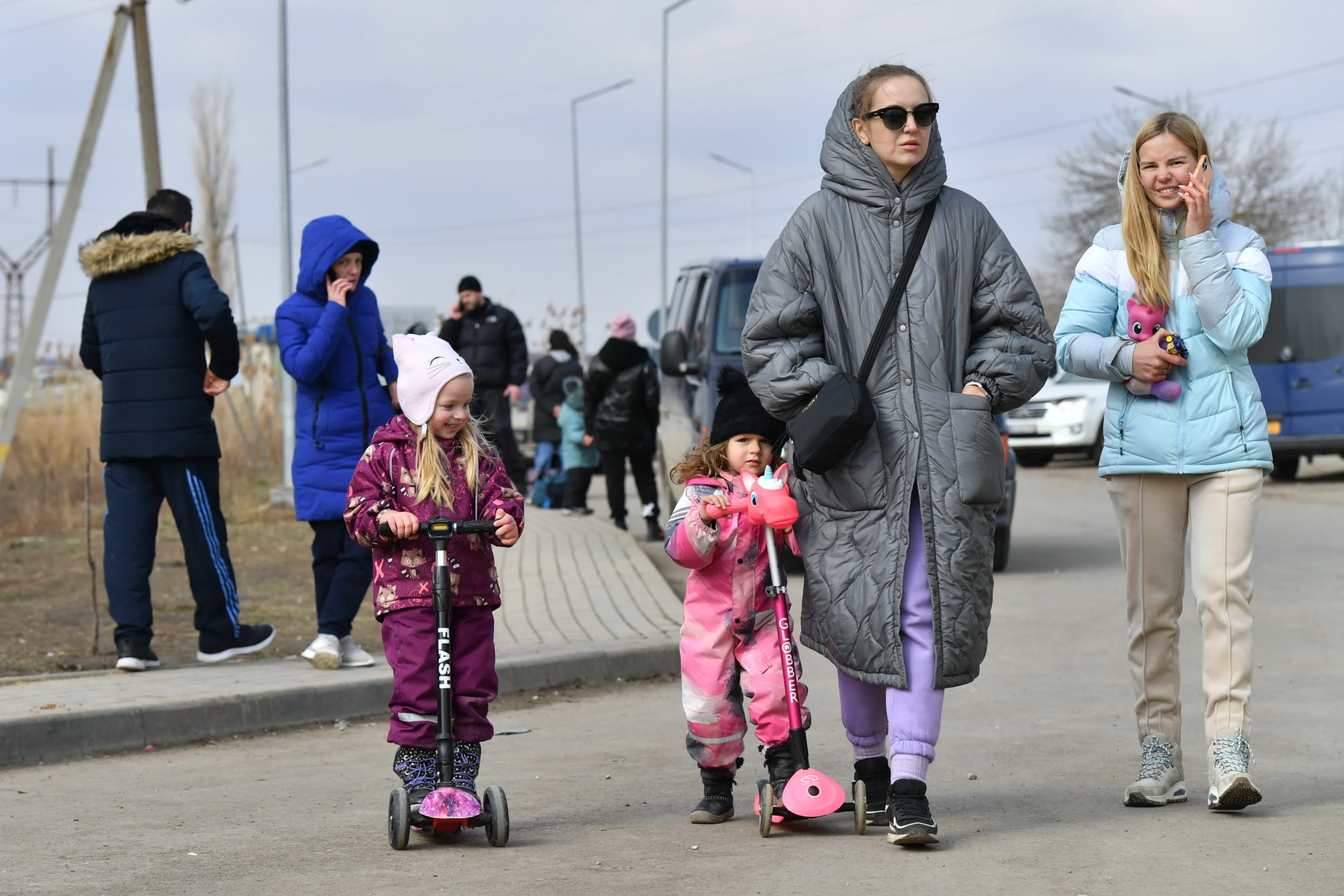 Поток беженцев из Украины не прекращается. Фоторепортаж NM из Паланки