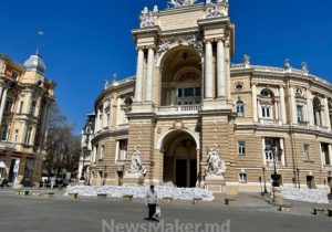 Rușii au lovit din nou cu rachete balistice Odesa. Patru oameni, printre care și o tânără de 16 ani, au fost uciși