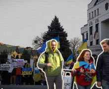 (ВИДЕО) «Война — не вопрос дискуссий». У посольства России целый месяц протестуют люди. Кто они?