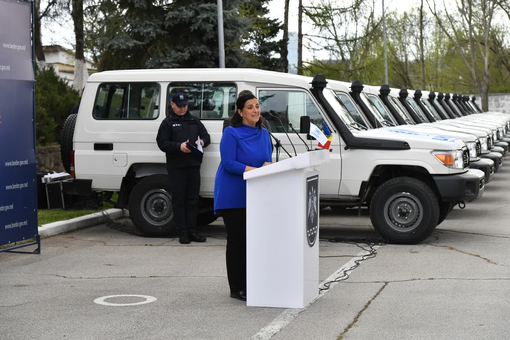 FOTO Mașini în valoare de peste $500 mii, donate Chișinăului de Biroul Înaltului Comisar ONU pentru Refugiați