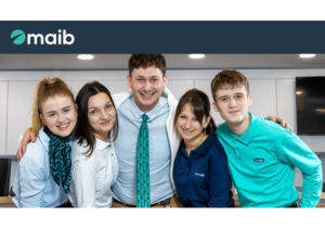 Более комфортный и красочный: maib вводит новый дресс-код в соответствии с обновленной визуальной идентичностью