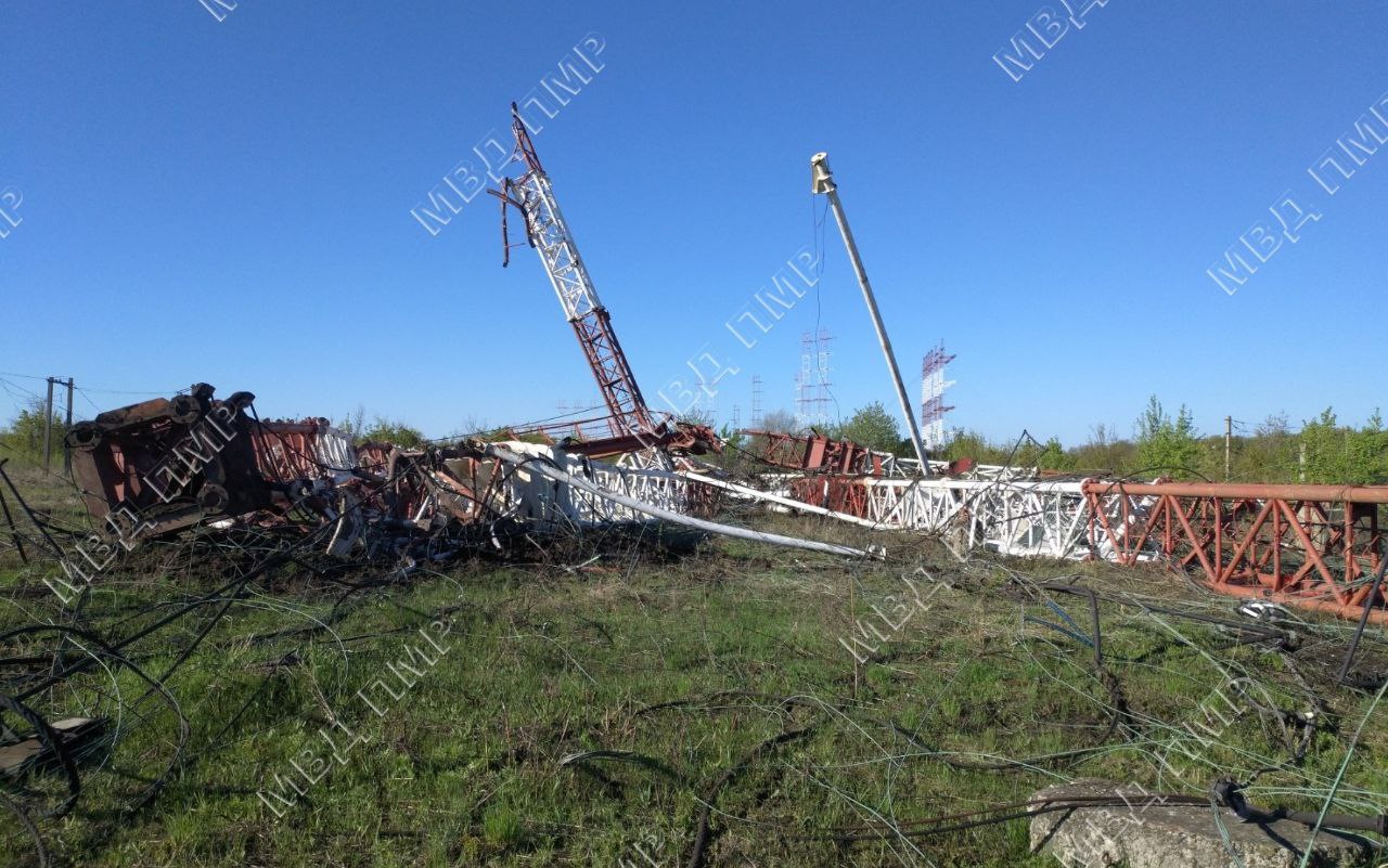 (ФОТО) МВД Приднестровья сообщило о взрывах и повреждении двух антенн в поселке Маяк