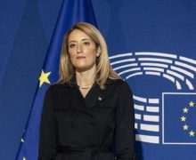 (ВИДЕО) «Я думала, нам придется дольше ждать этого дня». Метсола о предоставлении Молдове и Украине статуса кандидатов в ЕС