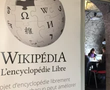 Роскомнадзор по закону о «приземлении» иностранных IT-компаний обязал Wikimedia Foundation открыть филиал в России