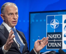 (VIDEO) NATO: Rusia nu are destulă forță să atace Moldova, dar încearcă să-i descurajeze parcursul european