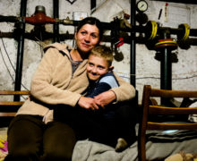 (ВИДЕО) NM нашел в Харькове Юлю из Молдовы. Она третий месяц живет в подвале с 8-летним сыном