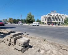 (ФОТО) В Кишиневе начался ремонт проспекта Ренаштерий