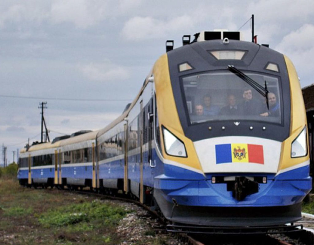 ​Linia feroviară care unește orașele Iași și Ungheni ar urma să fie electrificată 