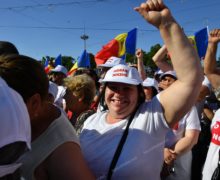 Шор показал Молдове «Новую жизнь». Протест в лицах. Фоторепортаж NM