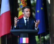 Коалиция Макрона теряет большинство во французском парламенте