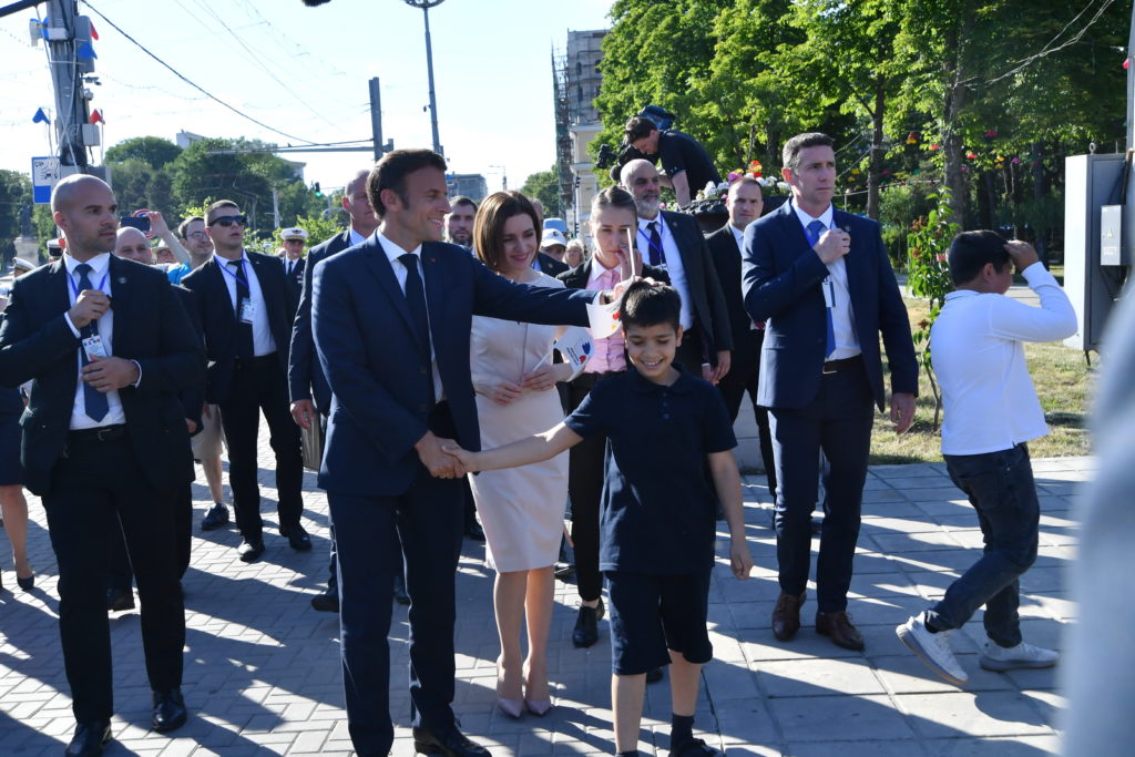 Макрон в Кишиневе. Фоторепортаж NM. Брифинг с Санду и прогулка по городу