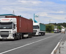 (VIDEO) Coadă de 80 de camioane la Leușeni, filmată de Ion Ceban. Precizările Serviciului Vamal