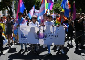 Activistă, despre petiția împotriva campaniei din școli: Unii dintre acești părinți au copii LGBT despre care nu cunosc nimic