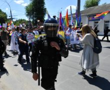 GENDERDOC acuză poliția că ar fi insultat participanții la Marșul Pride: „Și-au permis comentarii degradante”