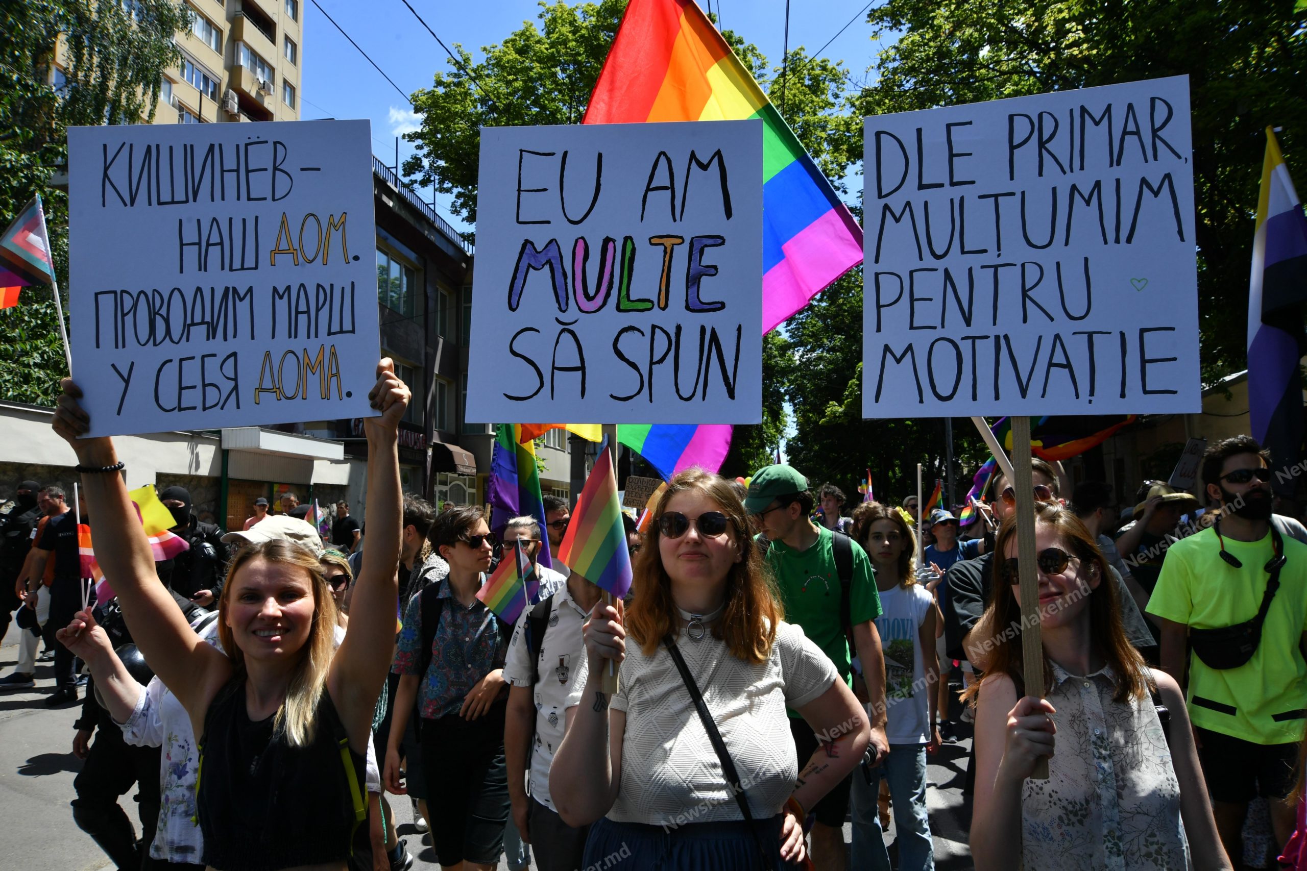 «Я здесь благодаря Ив. Чебану». ЛГБТ-марш в Кишиневе - как это было. Репортаж NM