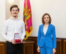 Аккордеонист Раду Рэцой получил звание «Maestru în Artă»