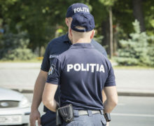 Patru polițiști din Comrat riscă până la 7 ani de închisoare pentru abuz de putere. Ei se declară nevinovați