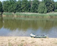 В Комрате двое взрослых и двое детей утонули в озере после того, как их лодка перевернулась