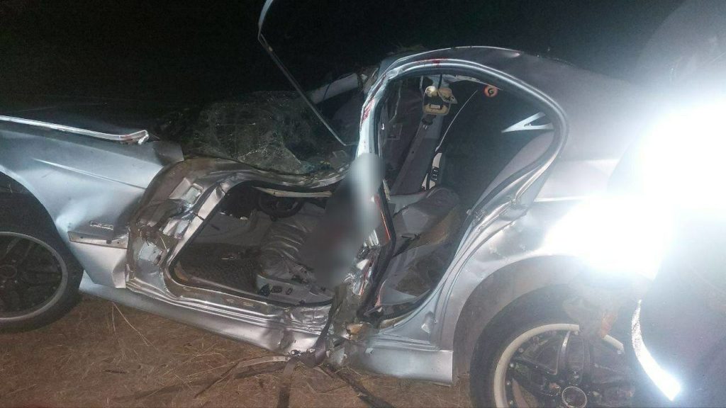 FOTO Accident rutier la Fălești: Un tânăr de 21 de ani a muri, iar alți trei adolescenți au ajuns la spital